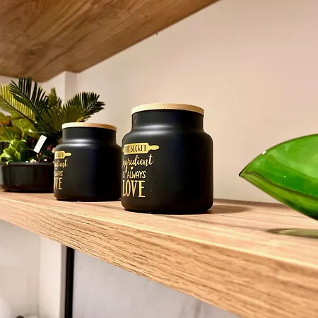 In - Prime Location Apartment *