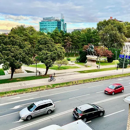 Apartment In - Prime Location Skopje